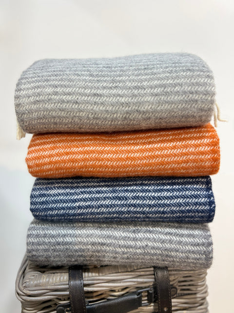 Shop and discover our selection of premium, luxuriously, soft blankets and throws, 100% made in New Zealand with lambs Wool, Merino, Mohair, Alpaca blankets and possum fur.