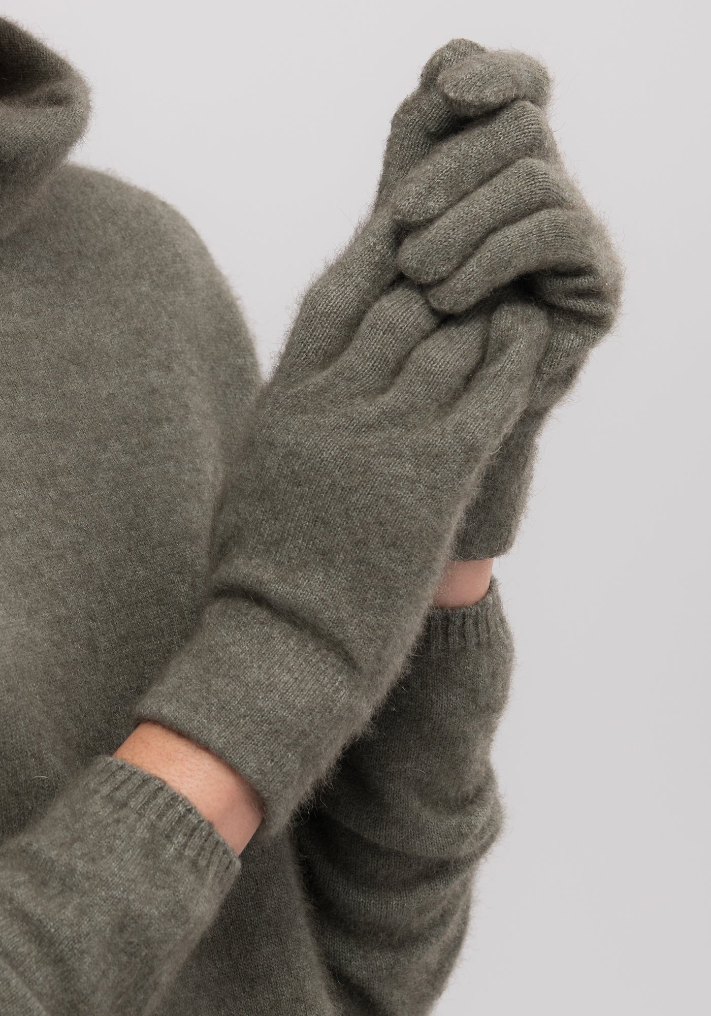 super soft luxury gloves, Untouched World, cashmere, possum & silk blend, eco & sustainable, Exclusive Kapua yarn, premium possum fibre blended with cashmere & mulberry Silk, luxuriously soft, lightweight, pill-resistant, itch free for sensitive skin, weightless warmth, silky soft & comfortable, gift, knitwear, Made in New Zealand, stylish, washable, natural, eco-friendly, clothing, breathable, Shopology, local, Canterbury made, exclusive CBD