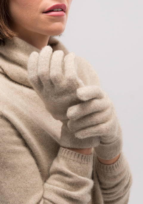 super soft luxury gloves, Untouched World, cashmere, possum & silk blend, eco & sustainable, Exclusive Kapua yarn, premium possum fibre blended with cashmere & mulberry Silk, luxuriously soft, lightweight, pill-resistant, itch free for sensitive skin, weightless warmth, silky soft & comfortable, gift, knitwear, Made in New Zealand, stylish, washable, natural, eco-friendly, clothing, breathable, Shopology,  local, Canterbury made, exclusive CBD