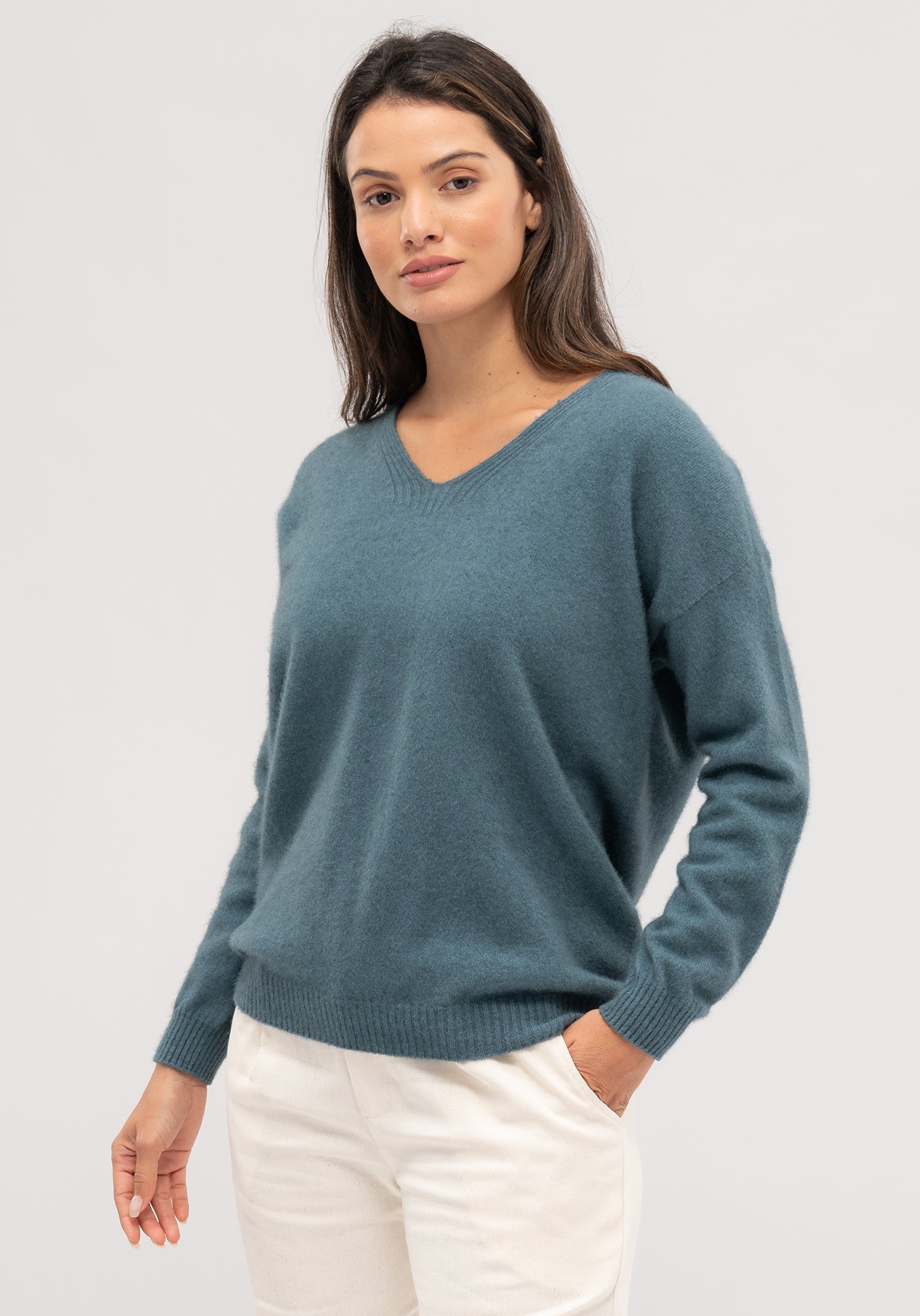 Untouched World, cashmere, possum & silk blend, eco & sustainable, Exclusive Kapua yarn, premium possum fibre blended with cashmere & mulberry Silk, luxuriously soft, lightweight, pill-resistant, itch free for sensitive skin, weightless warmth, pill-resistant, silky soft & comfortable, gift, women’s wear, knitwear, Made in New Zealand, stylish, washable, natural, eco-friendly, clothing, breathable, Shopology, relax V neck sweater, local, exclusive CBD, Canterbury made