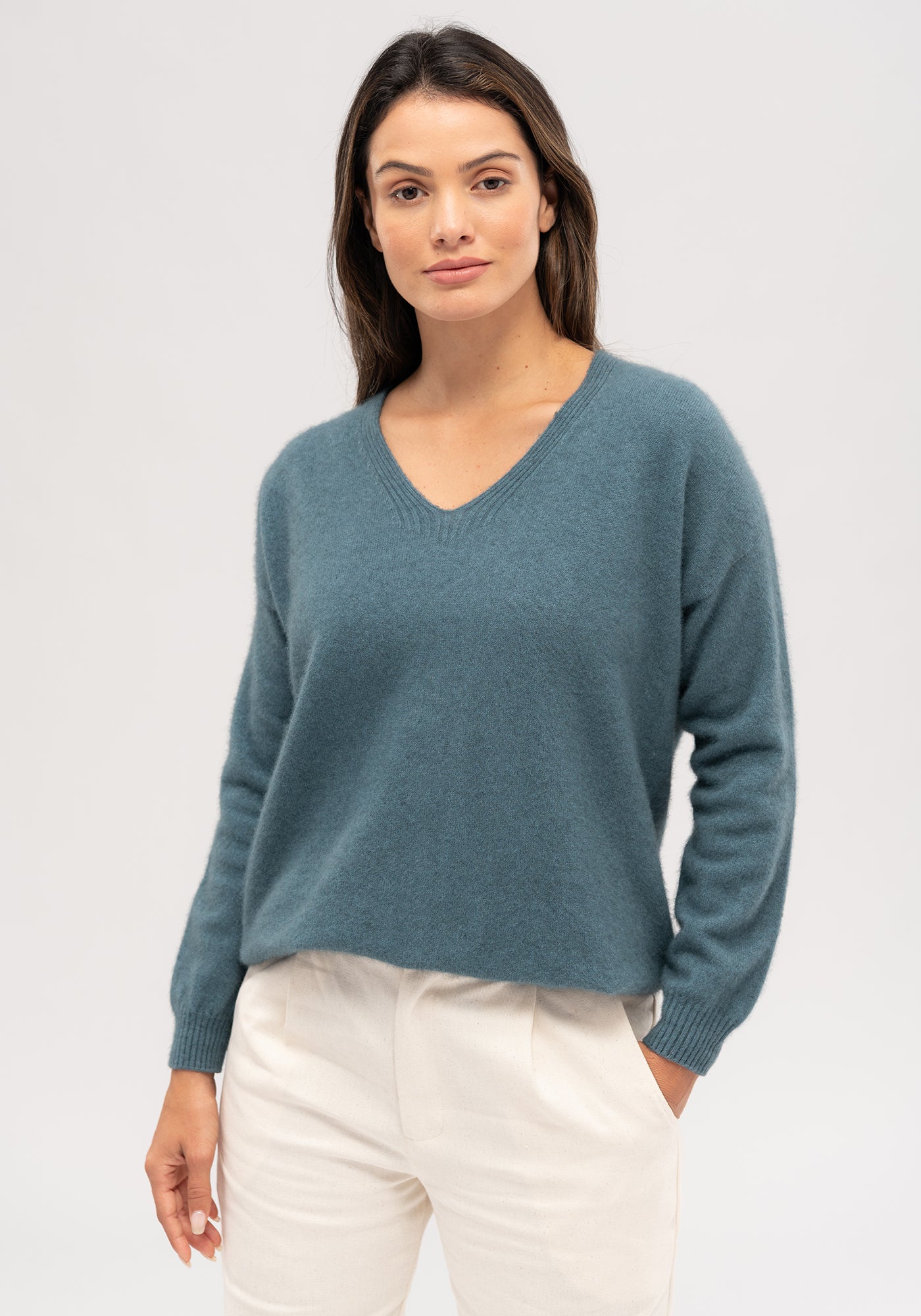 Untouched World, cashmere, possum & silk blend, eco & sustainable, Exclusive Kapua yarn, premium possum fibre blended with cashmere & mulberry Silk, luxuriously soft, lightweight, pill-resistant, itch free for sensitive skin, weightless warmth, pill-resistant, silky soft & comfortable, gift, women’s wear, knitwear, Made in New Zealand, stylish, washable, natural, eco-friendly, clothing, breathable, biodegradable, Shopology, relax V neck sweater, local, exclusive CBD, Canterbury made