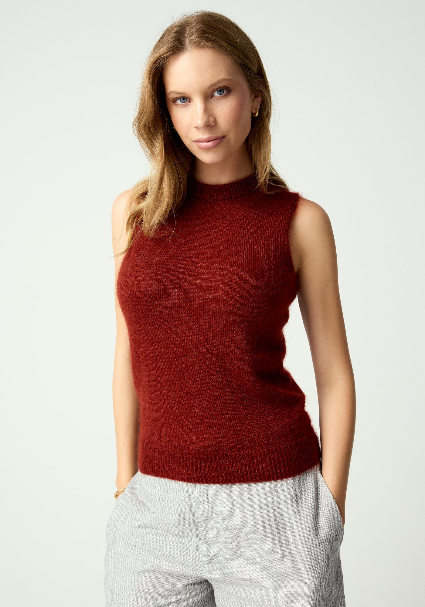 Afra Singlet