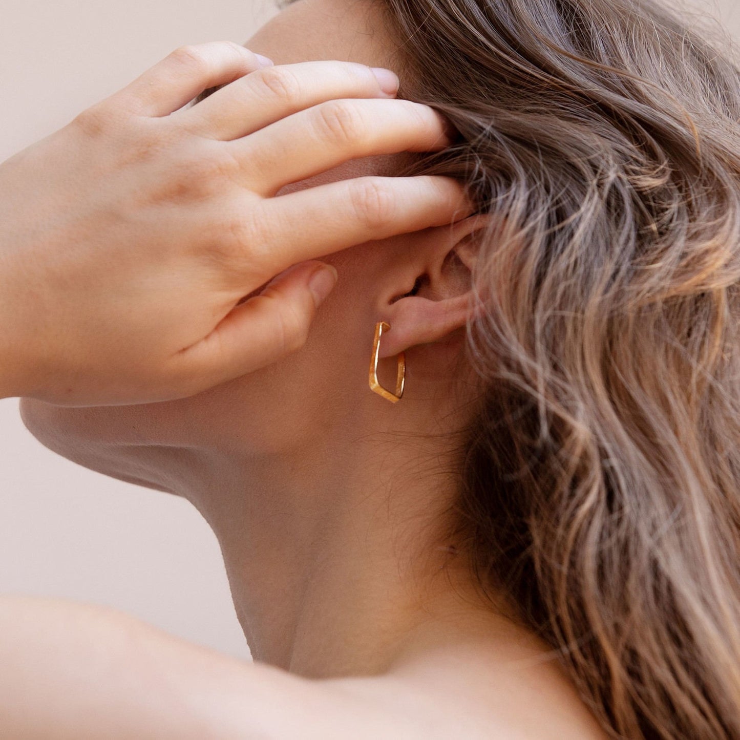 Lignis Gold Thin Hoops