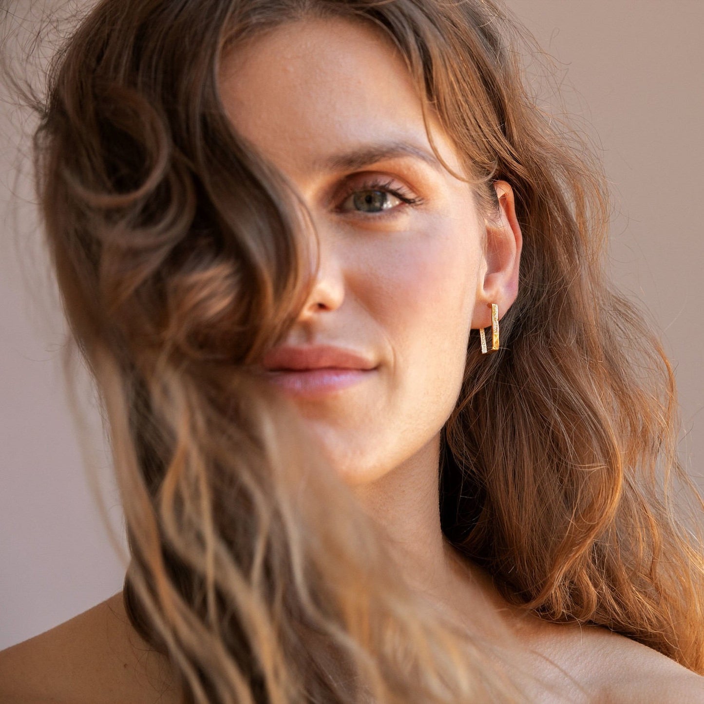 Lignis Gold Thin Hoops