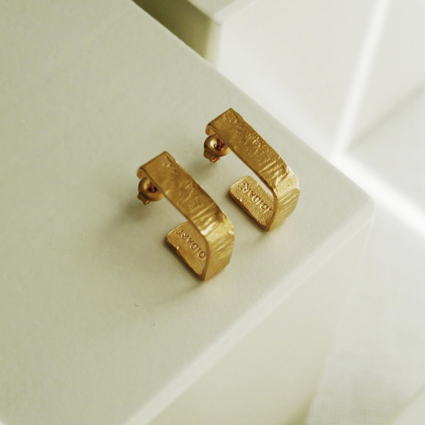 Lignis Gold Hoops Medium