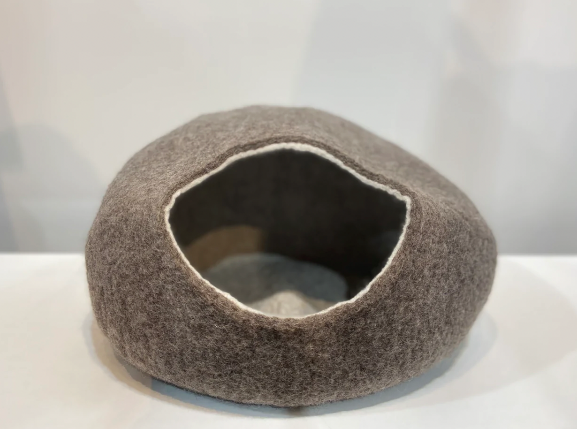 Exclusive Shopology, Cosey, Animal pod, Cat pod, New Zealand Wool, Animals, biodegradable, breathable, eco & sustainable, Gift, Felted, sustainable, natural, NZ wool felted cat pods or for small animals. The perfect cosy bed for your cats or small animals
