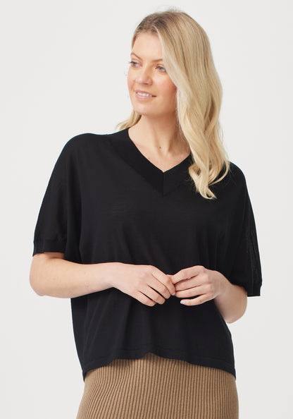 Camille V Tee