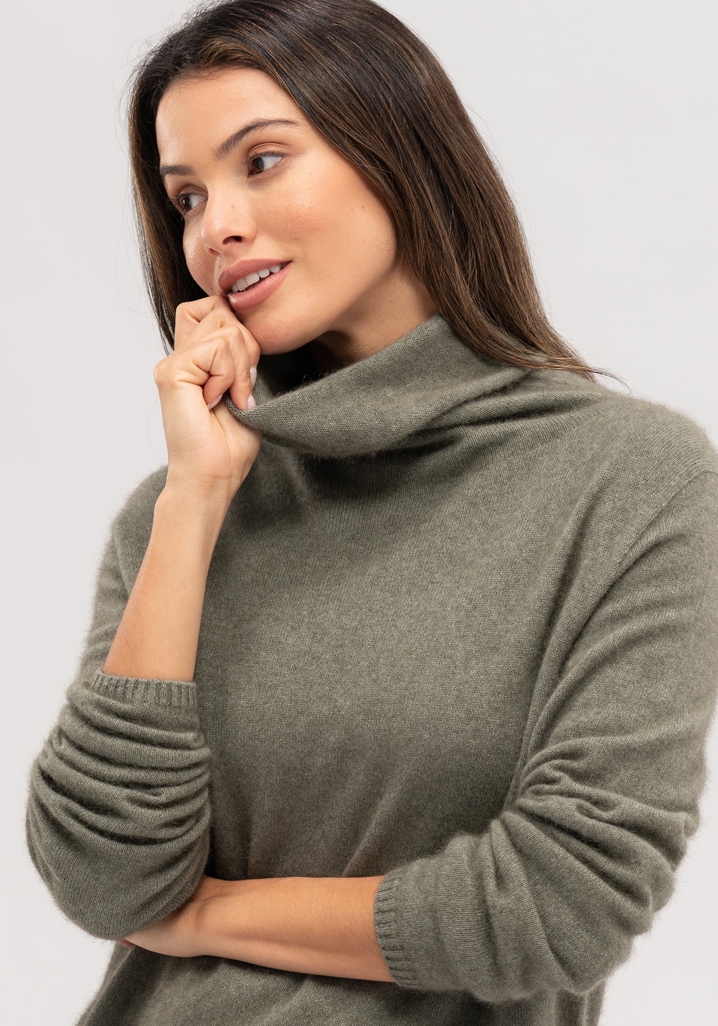 Untouched World, cashmere, possum & silk blend, eco & sustainable, Exclusive Kapua yarn, premium possum fibre blended with cashmere & mulberry Silk, luxuriously soft, lightweight, pill-resistant, itch free for sensitive skin, weightless warmth, pill-resistant, silky soft & comfortable, gift, women’s wear, knitwear, Made in New Zealand, stylish, washable, natural, eco-friendly, clothing, breathable, biodegradable, Shopology, float sweater, roll neck, exclusive CBD, local, Canterbury made