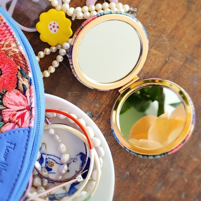 Pocket Mirror