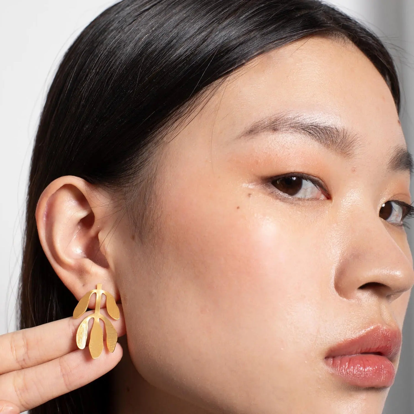 Silvela Gold Earrings