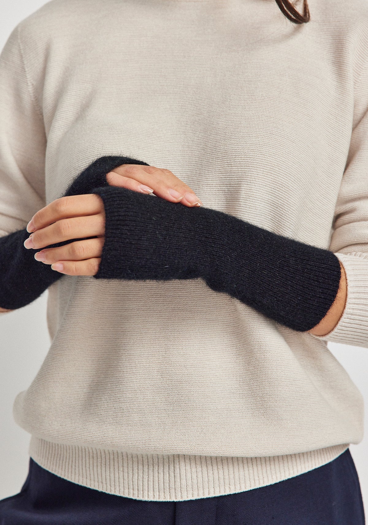 Nia Handwarmers