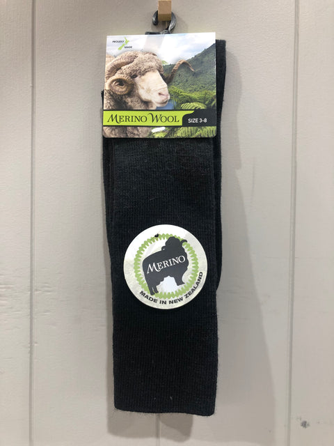 Black merino socks made in Christchurch, New Zealand, shopology, merino wool fibre is superior in comfort, colour & durability, absorbs moisture & keeps your feet dry, unisex socks, easy-care machine washable, local, Canterbury made, 80% Wool, 17% Nylon, 3% Elastane, sizes: 3 - 8, 6 - 10, 11 - 13