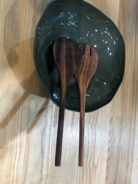 Beautiful acacia spatulas, salad servers and cooking spoons made especially for Shopology by Steve in Christchurch.  Handcrafted from recycled Blackwood.  A wonderful gift for your friends or for those travelling overseas.  Measurements:  Spatula: 32cm  Cooking spoon: 33cm  Salad servers: 33cm