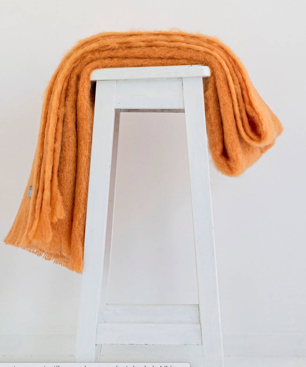 Gorgeous Mohair Knee Rug / Throw, come's as a luxury Throw or a Knee rug, vast range of colours, extremely soft, fleece of NewZealand Angora goats, lightweight with warmth, natural lustre with natural insulating properties, shopology, masterweave, come's in 2 sizes, Blanket Throw : 185cm x 130cm Knee Rug : 130cm x 100cm, made in NewZealand, great gift for overseas, tourist