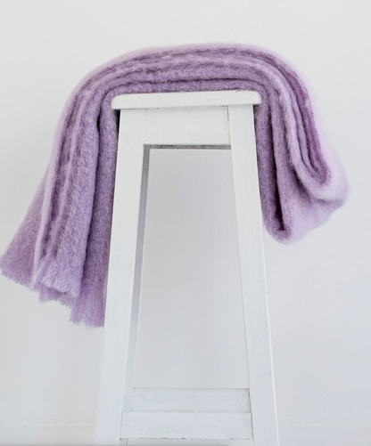 Gorgeous Mohair Knee Rug / Throw, come's as a luxury Throw or a Knee rug, vast range of colours, extremely soft, fleece of NewZealand Angora goats, lightweight with warmth, natural lustre with natural insulating properties, shopology, masterweave, come's in 2 sizes, Blanket Throw : 185cm x 130cm Knee Rug : 130cm x 100cm, made in NewZealand, great gift for overseas, tourist